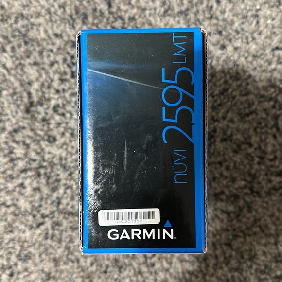 Garmin nüvi 2595 GPS System Brand New**** - Picture 2 of 5